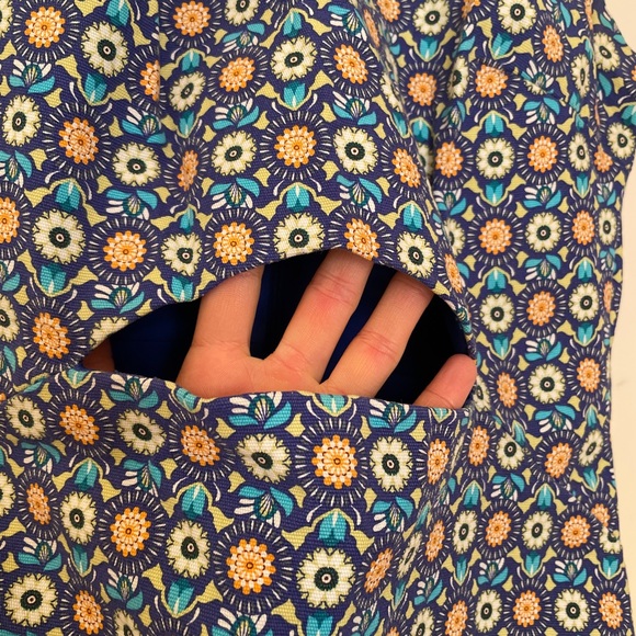 Mod Floral Patterned Skort Dress - Picture 4 of 5